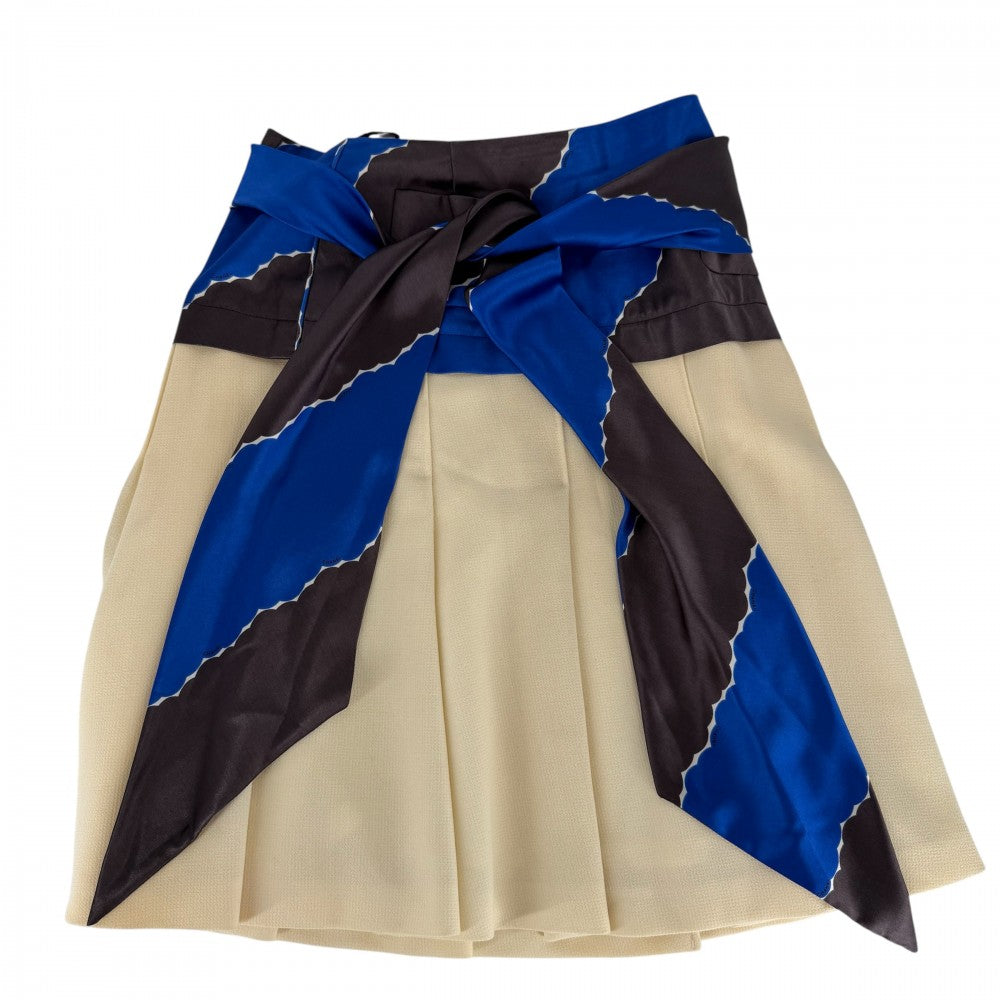 CHANEL シャネル スカート シルクプリーツスカート アパレル 服 34 アイボリー ブルー 青 シルバー金具 春 秋 ウール レディース 2005年【中古品】