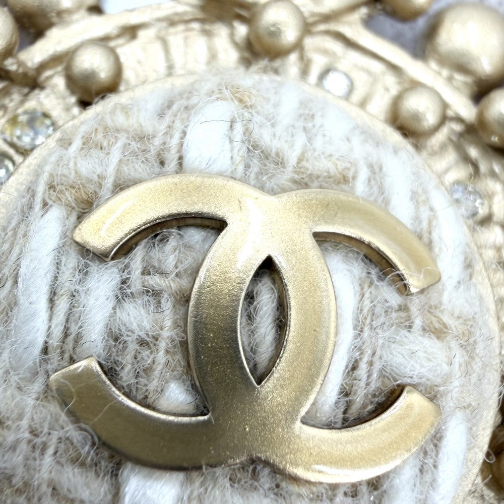 CHANEL シャネル ブローチ ココマーク ツイード アクセサリー ビジュー GP フェイクパール ラインストーン 05Ａ レディース 約39.6g 2005年【中古品】