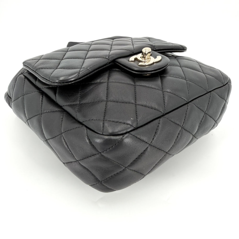 CHANEL シャネル リュック ココマーク マトラッセ ドローストリング レザー ブラック 黒 ゴールド金具 レディース【中古品】