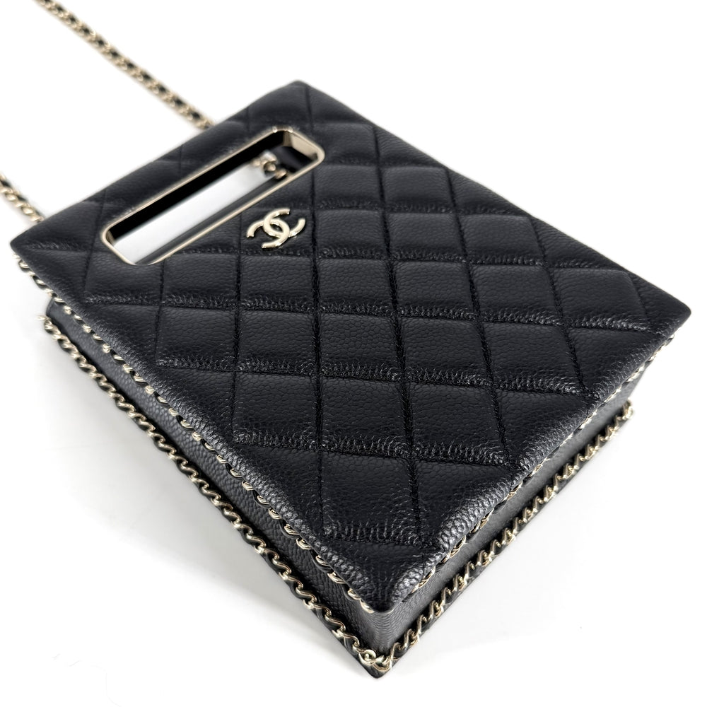 CHANEL シャネル ショルダーバッグ マトラッセ イヴニング ココマーク キャビアスキン ブラック 黒 ゴールド金具 レディース【中古品】