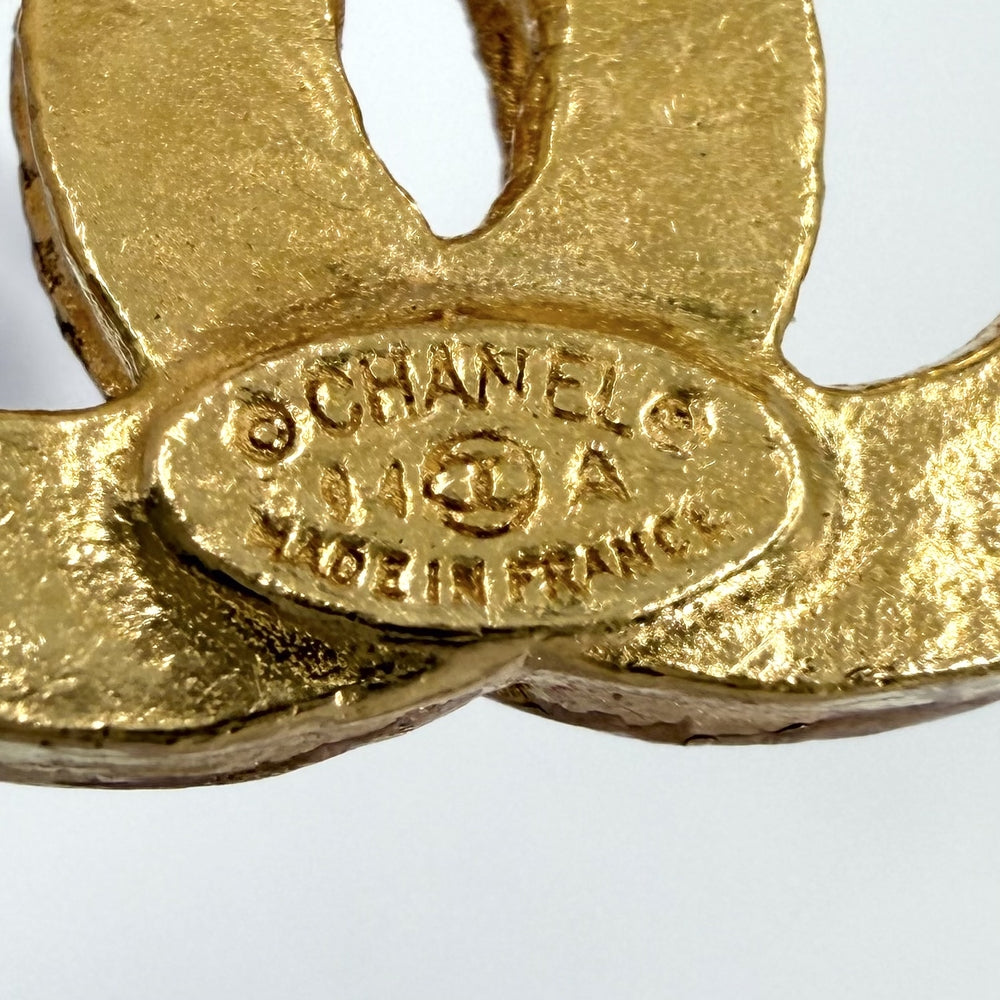 CHANEL シャネル ブローチ ココマーク トリプルココ アクセサリー ヴィンテージ GP 94A ゴールド レディース 約17.5g 1994年【中古品】