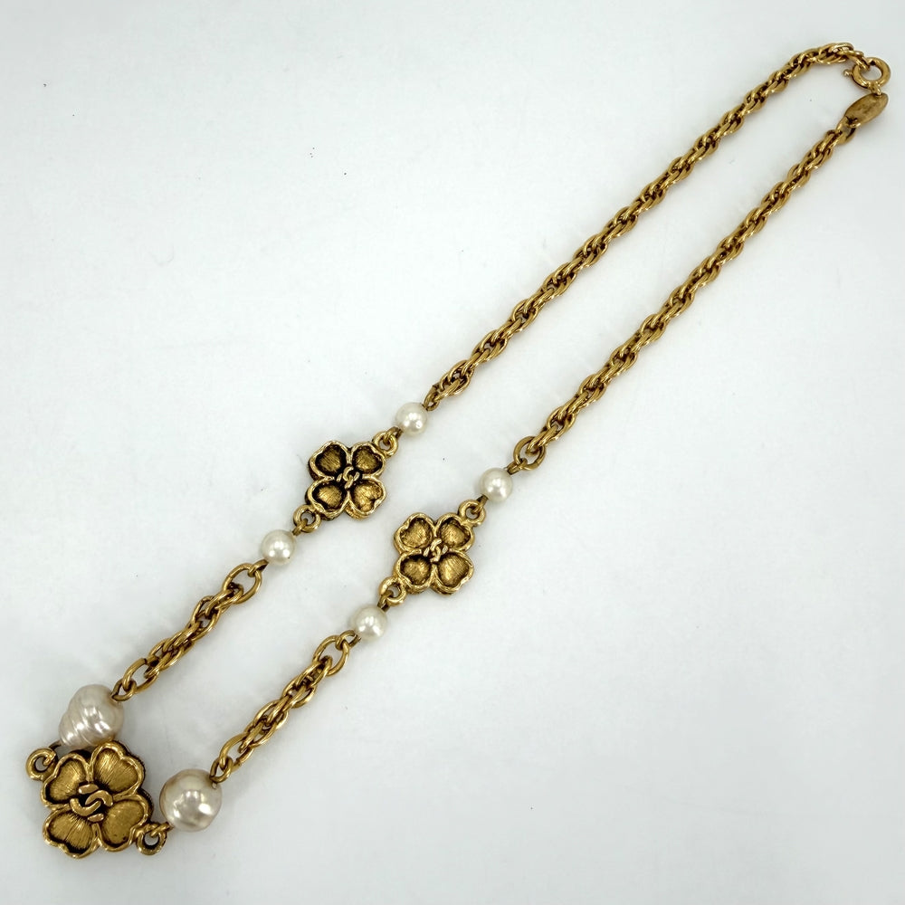 CHANEL シャネル ネックレス クローバーモチーフ ココマーク アクセサリー チョーカー GP フェイクパール ゴールド レディース 約14.1g 1983年【中古品】