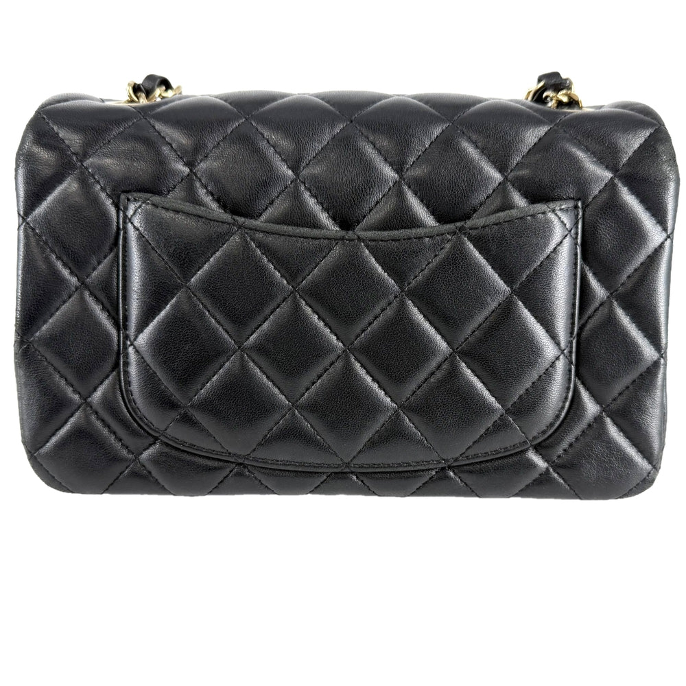 CHANEL シャネル ショルダーバッグ ミニマトラッセ ココマーク ラムスキン ブラック 黒 ゴールド金具 レディース【中古品】
