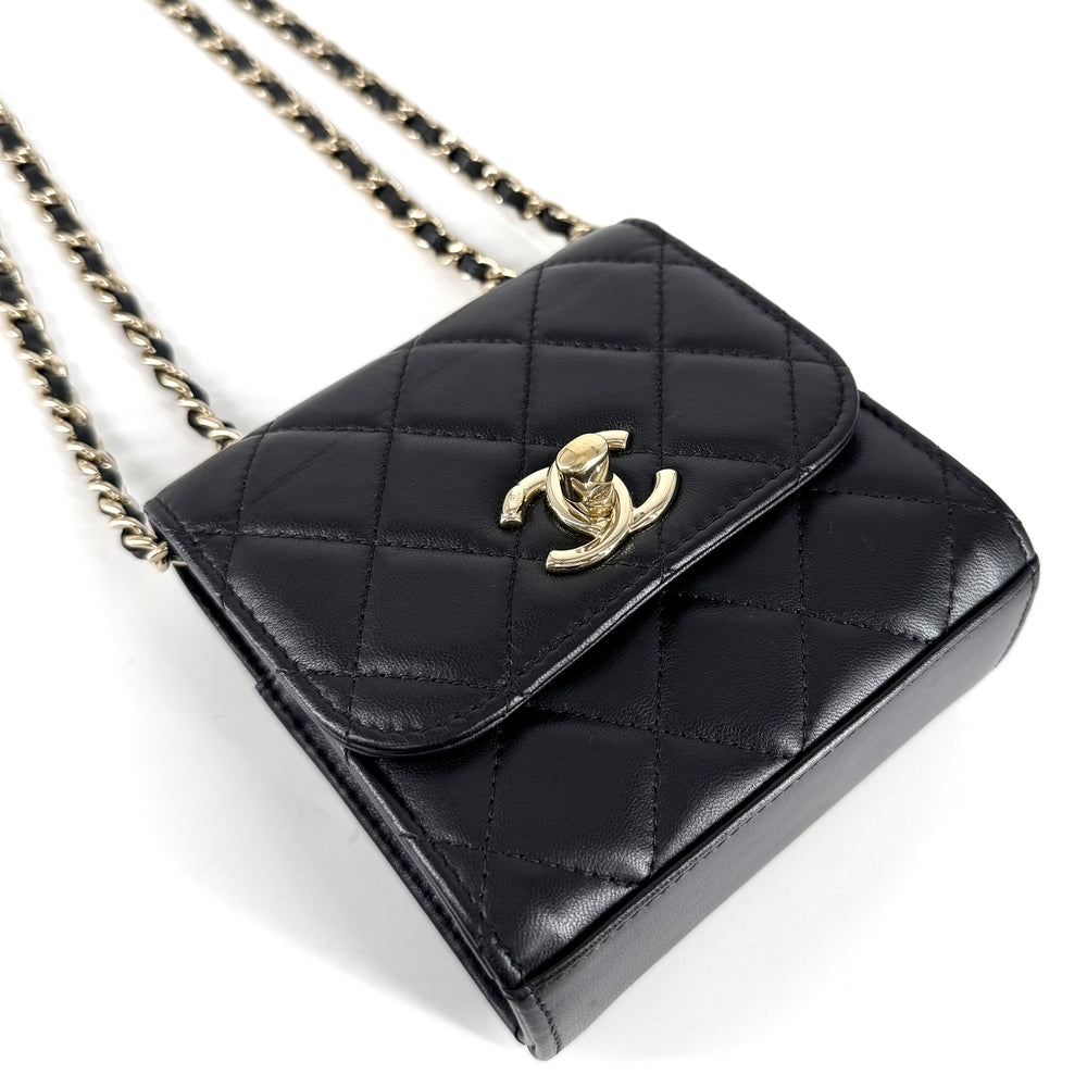 CHANEL シャネル ショルダーバッグ ココマーク ミニバッグ マトラッセ チェーン ラムスキン ブラック 黒 ゴールド金具 レディース【中古品】