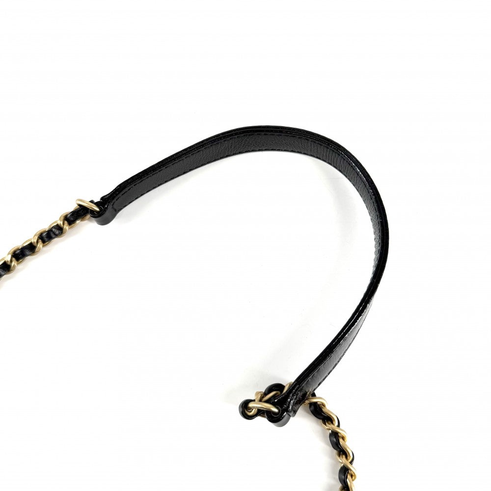 CHANEL シャネル ショルダーバッグ マトラッセ ココマーク 小さめ ポシェット レザー ブラック 黒 ゴールド金具 レディース【中古品】