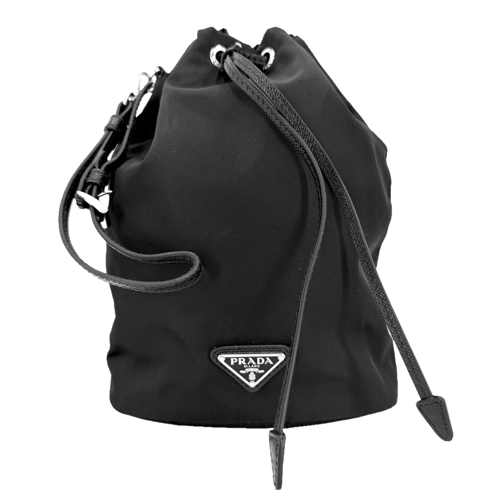 PRADA プラダ ポーチ Re-Nylonドローストリング 巾着 1NS369 ナイロン ブラック 黒 シルバー金具 レディース【中古品】