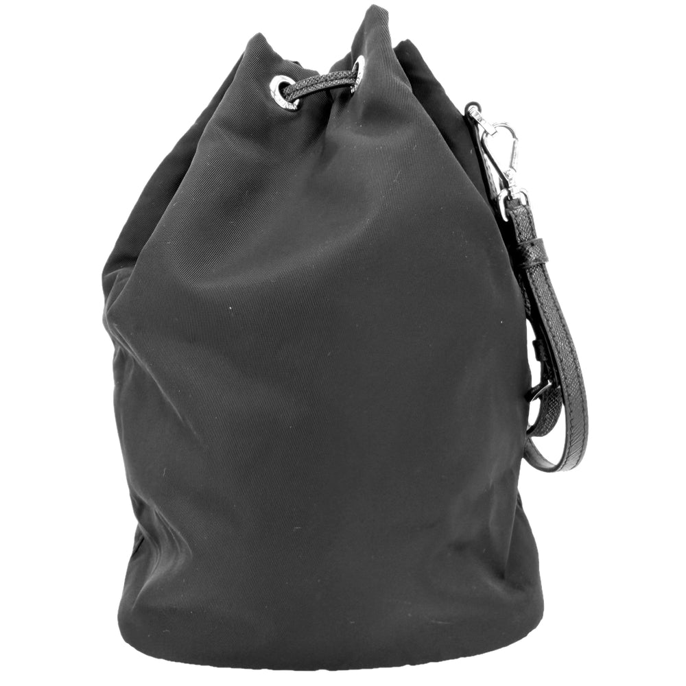 PRADA プラダ ポーチ Re-Nylonドローストリング 巾着 1NS369 ナイロン ブラック 黒 シルバー金具 レディース【中古品】