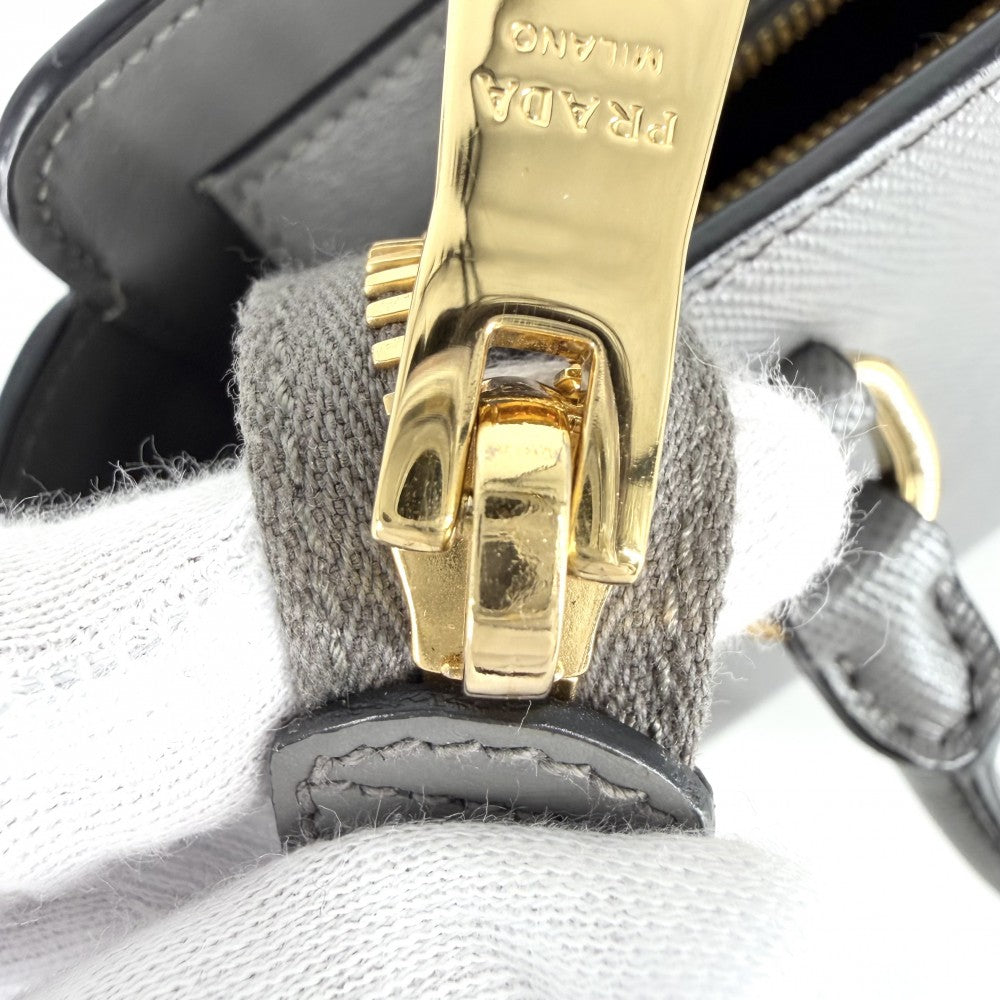 PRADA プラダ 2WAY トライアングルロゴ ハンドバッグ ショルダーバッグ 1BA380 レザー グレー ゴールド金具 レディース【中古品】