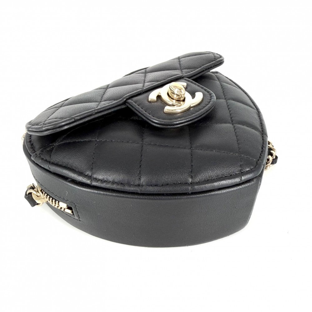 CHANEL シャネル ショルダーバッグ マトラッセ ハート ココマーク 小さめ ラムスキン ブラック 黒 ゴールド金具 レディース【中古品】