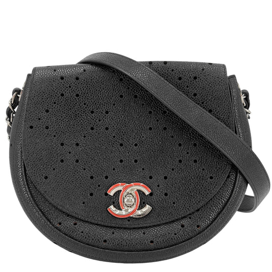 CHANEL シャネル ショルダーバッグ パンチング チェーンショルダー ココマーク レザー ブラック 黒 オレンジ シルバー×オレンジ金具 レディース【中古品】
