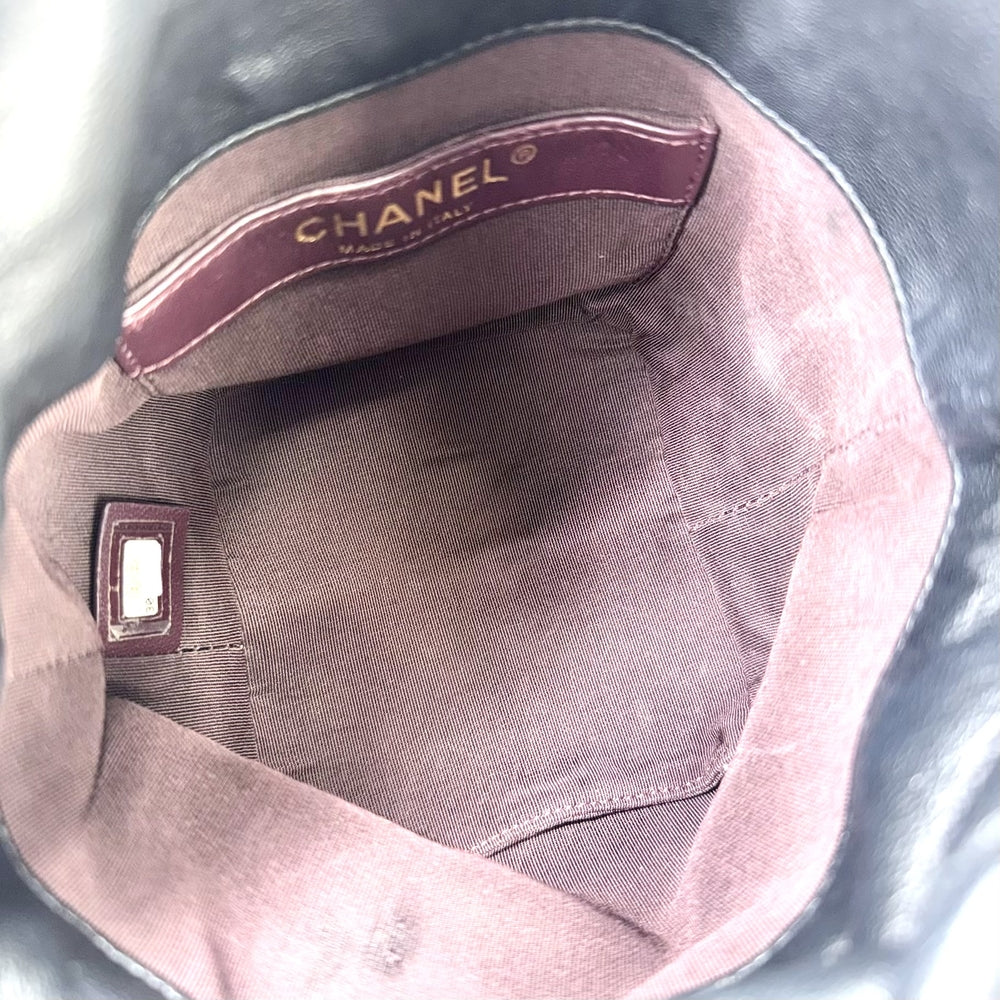 CHANEL シャネル ショルダーバッグ チェーン バケットバッグ ラムスキン ブラック 黒 ゴールド金具 レディース【中古品】