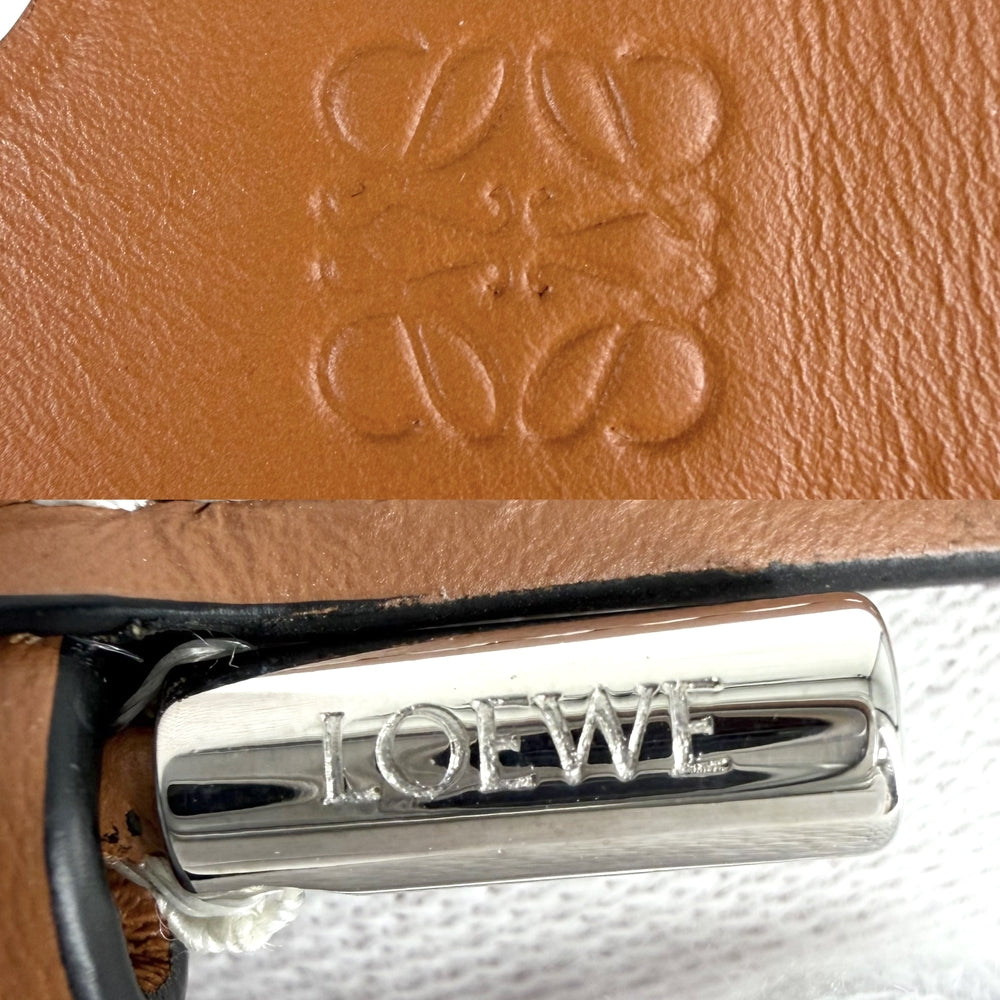 LOEWE ロエベ ショルダーバッグ アナグラム ゲートポケット ポシェット ショルダーポーチ スマホショルダー レザー ブラウン 茶 シルバー金具 レディース【中古品】