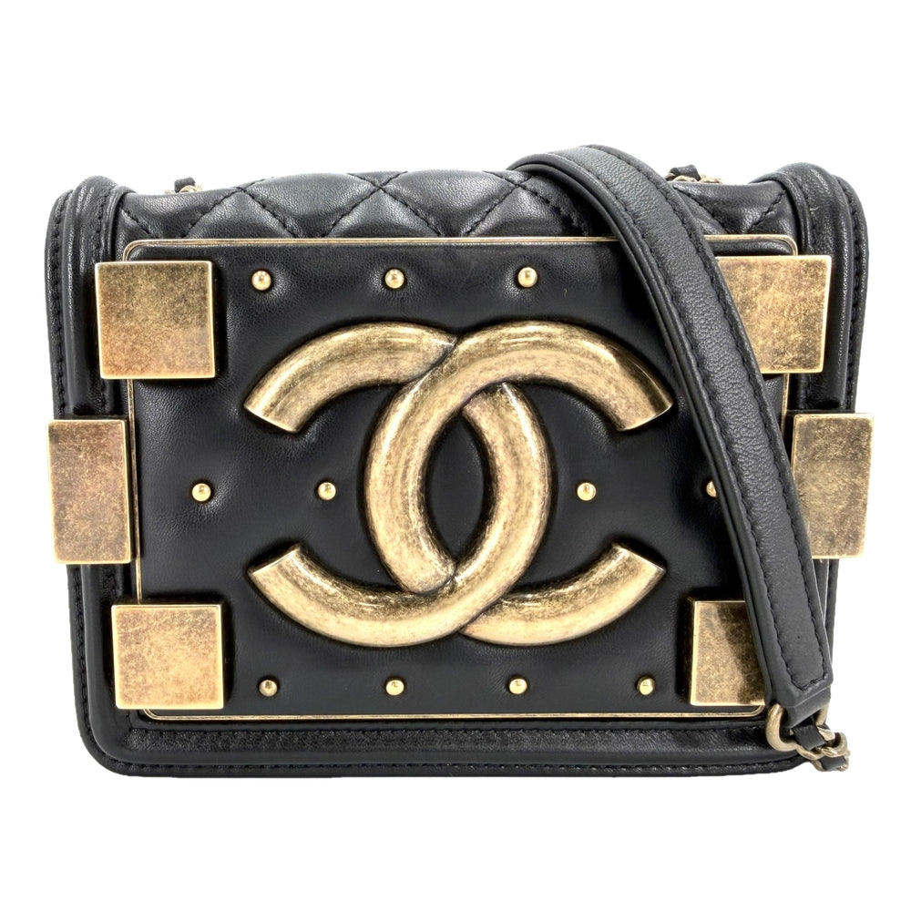 CHANEL シャネル ショルダーバッグ マトラッセ ボーイブリック チェーンショルダー ココマーク ラムスキン ブラック 黒 マットゴールド金具 レディース【中古品】