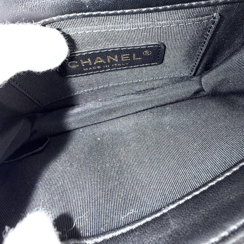 CHANEL シャネル ショルダーバッグ マトラッセ ボーイブリック チェーンショルダー ココマーク ラムスキン ブラック 黒 マットゴールド金具 レディース【中古品】