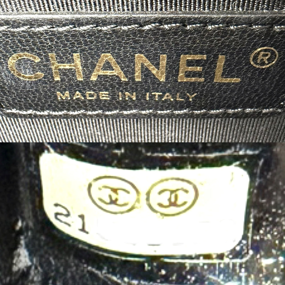 CHANEL シャネル ショルダーバッグ マトラッセ ボーイブリック チェーンショルダー ココマーク ラムスキン ブラック 黒 マットゴールド金具 レディース【中古品】