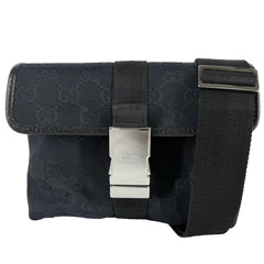 GUCCI グッチ ウエストバッグ ボディバッグ 131236 GGキャンバス ブラック 黒 シルバー金具 メンズ【中古品】