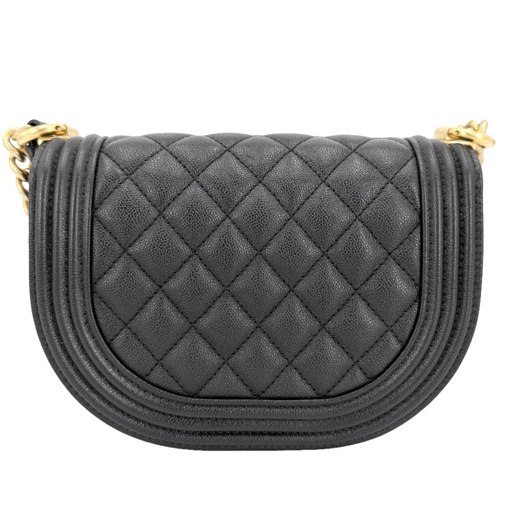 CHANEL シャネル ショルダーバッグ マトラッセ ハーフムーン ポシェット ココマーク ボーイシャネル キャビアスキン ブラック 黒 アンティークゴールド金具 レディース【中古品】