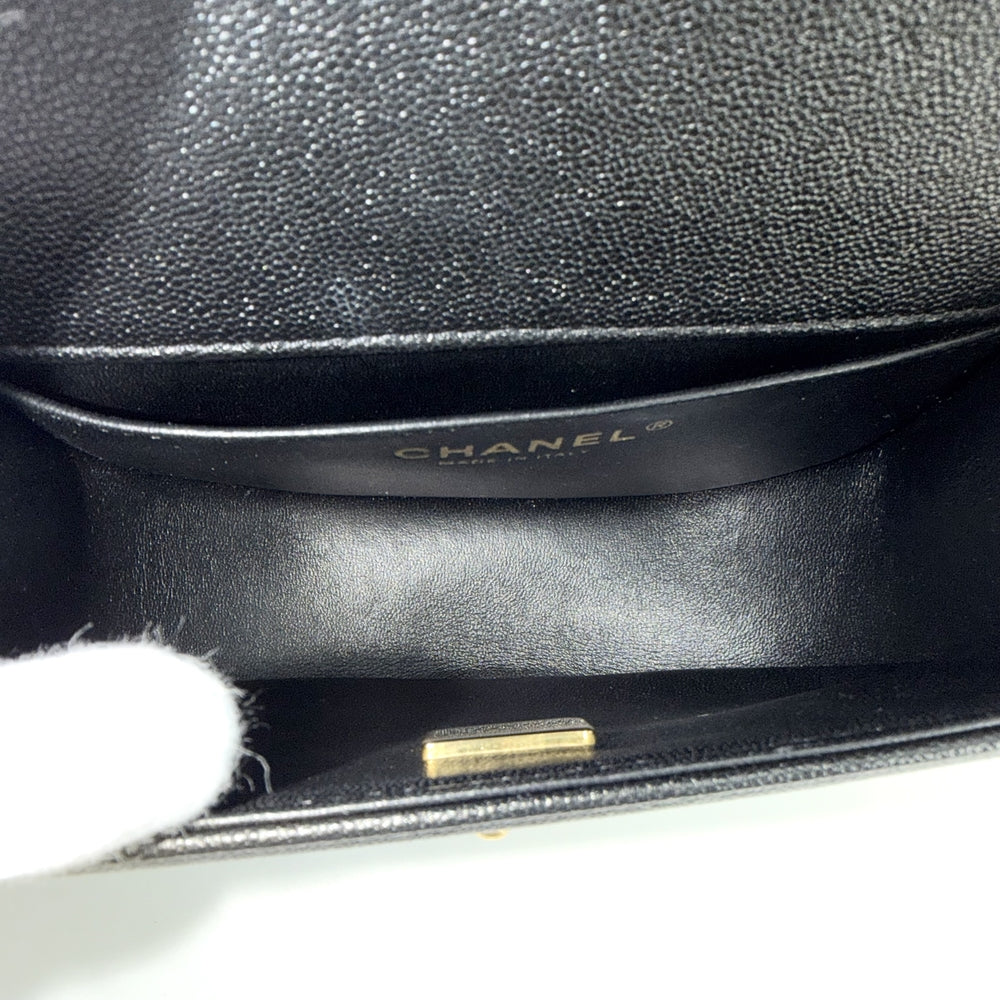 CHANEL シャネル ショルダーバッグ マトラッセ ハーフムーン ポシェット ココマーク ボーイシャネル キャビアスキン ブラック 黒 アンティークゴールド金具 レディース【中古品】