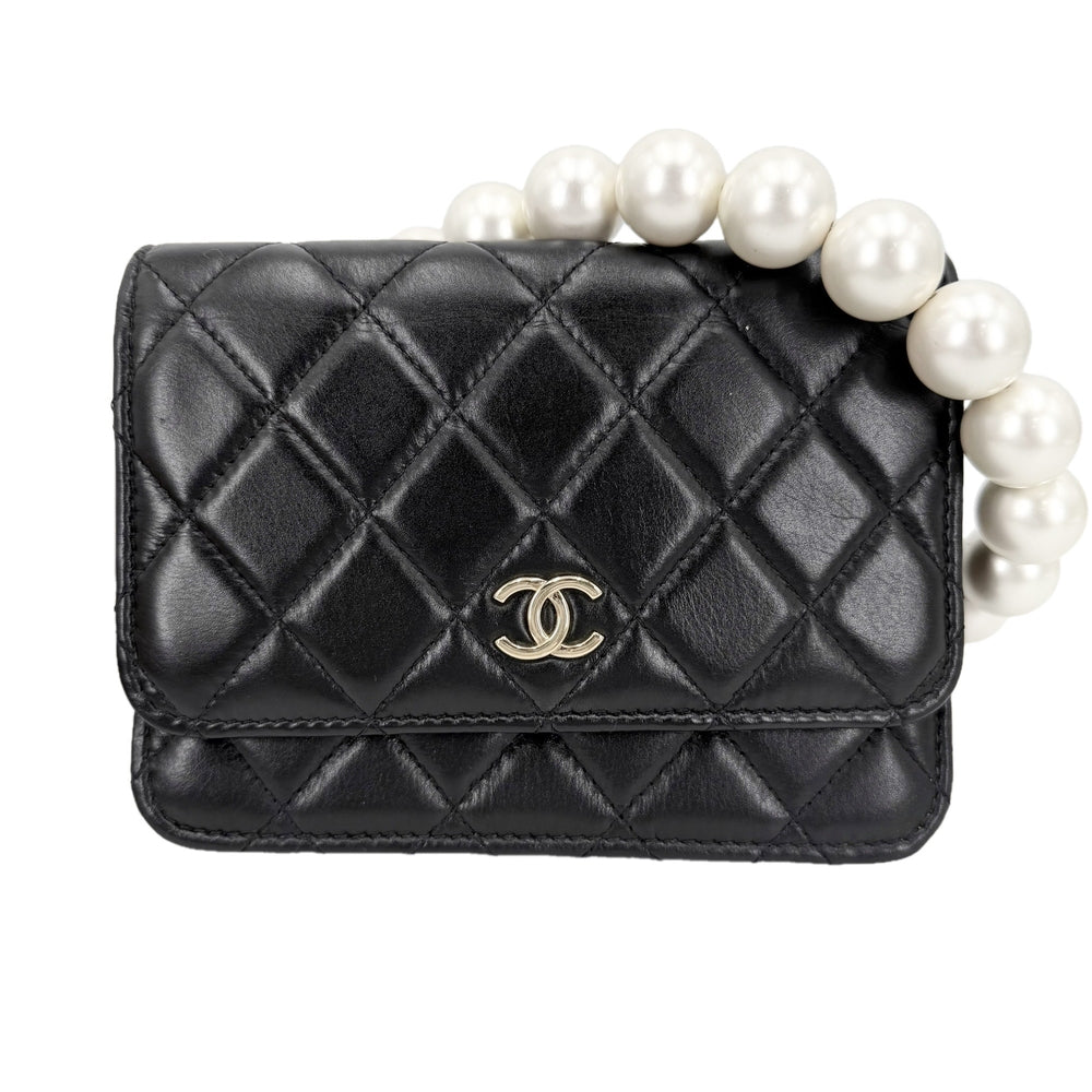 CHANEL シャネル チェーンウォレット マトラッセ ココマーク ショルダーバッグ ミニバッグ レザー フェイクパール ブラック 黒 ゴールド金具 レディース【中古品】