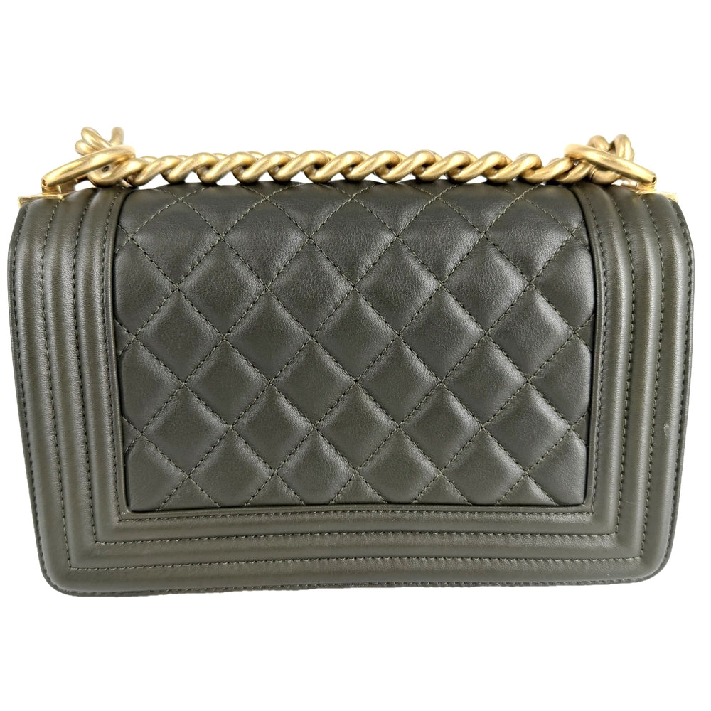 CHANEL シャネル ショルダーバッグ マトラッセ ボーイシャネル20 ココマーク BOY CHANEL ラムスキン カーキ マットゴールド金具 レディース【中古品】