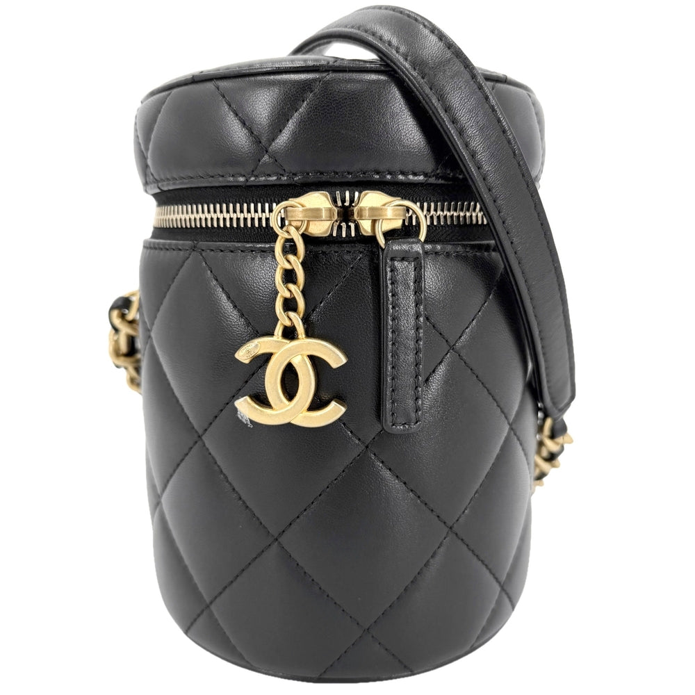CHANEL シャネル ショルダーバッグ ロゴ マトラッセ チェーンショルダー バニティバッグ Matelasse ココマーク ラムスキン ブラック 黒 ゴールド金具 レディース【中古品】