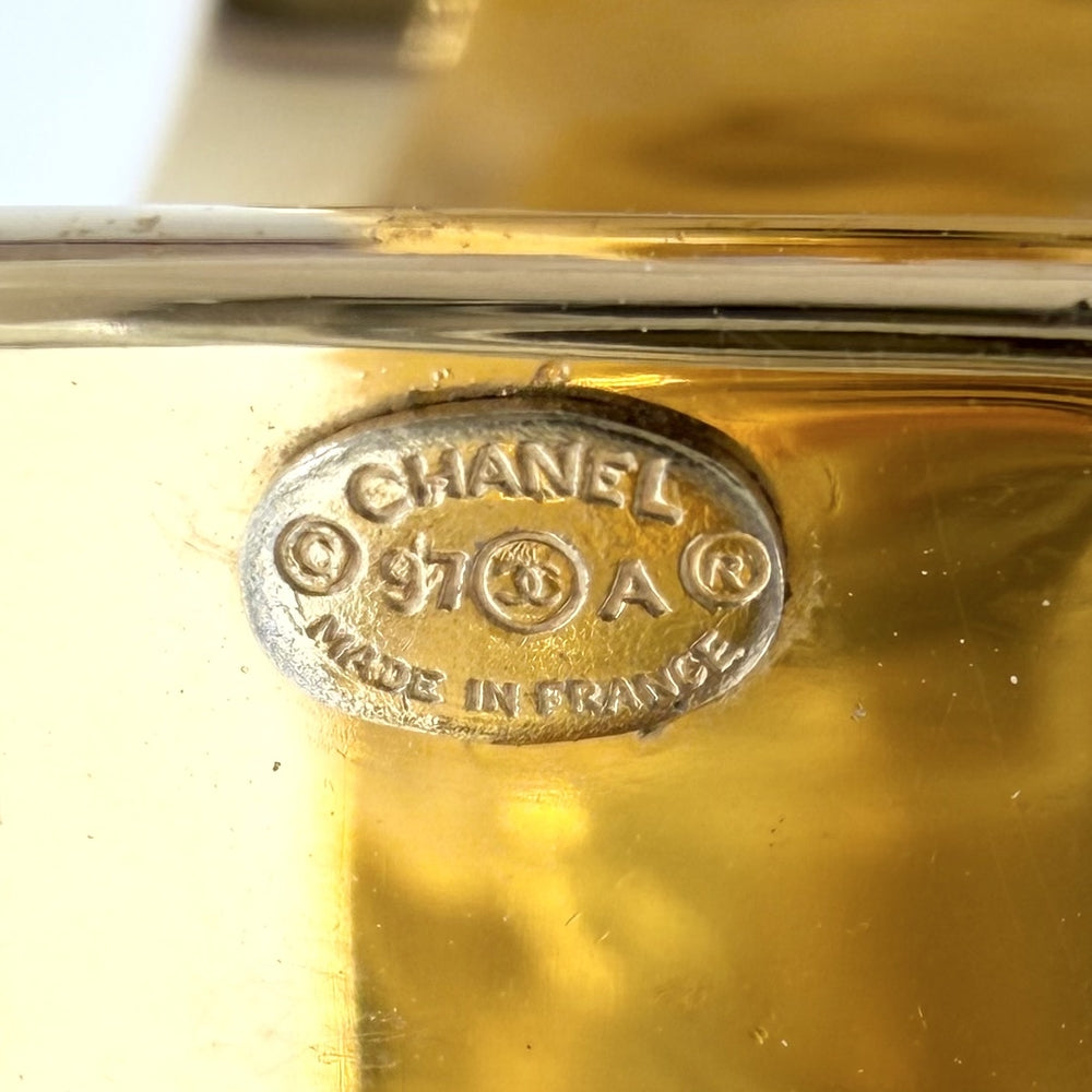 CHANEL シャネル バングル ブレスレット ココマーク アクセサリー ヴィンテージ ターンロック GP 97A ゴールド レディース 約113.3g 1997年【中古品】