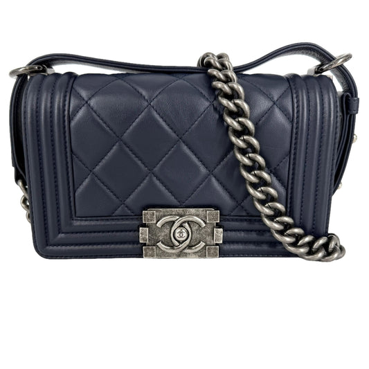 CHANEL シャネル ショルダーバッグ マトラッセ ボーイシャネル ラムスキン ネイビー 紺 シルバー金具 レディース【中古品】