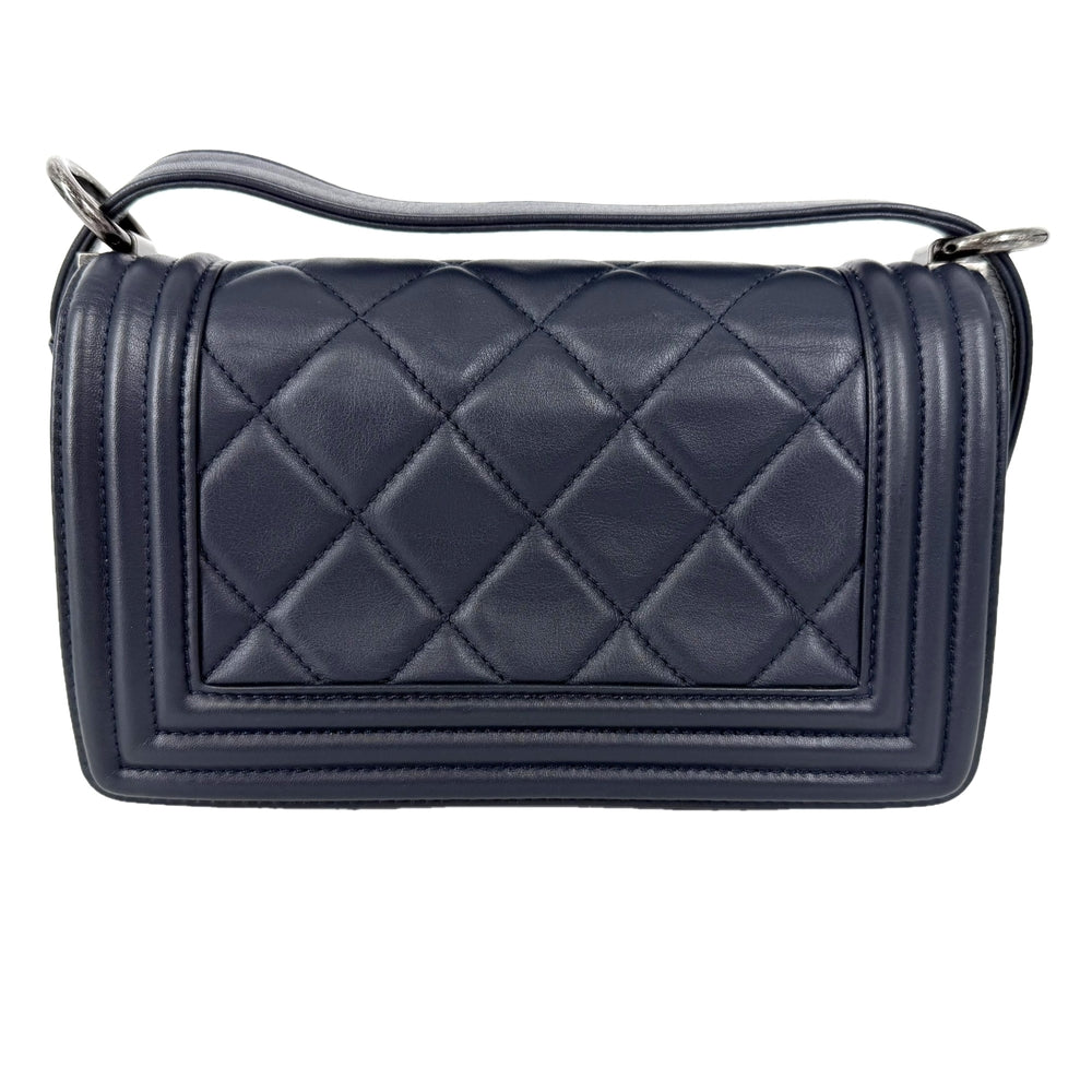 CHANEL シャネル ショルダーバッグ マトラッセ ボーイシャネル ラムスキン ネイビー 紺 シルバー金具 レディース【中古品】