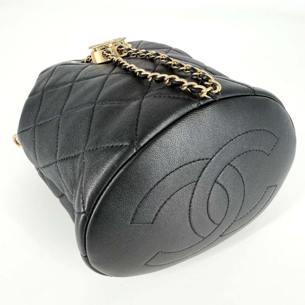 CHANEL シャネル ハンドバッグ ココマーク マトラッセ バケットバッグ パールハンドル ラムスキン ブラック 黒 ゴールド金具 レディース【中古品】