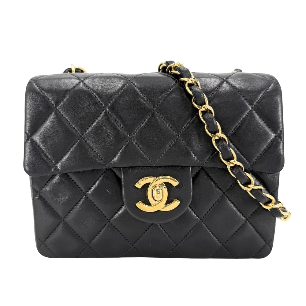 CHANEL シャネル ショルダーバッグ ミニマトラッセ チェーン ターンロック Mini Matelasse ココマーク ラムスキン ブラック 黒 ゴールド金具 レディース【中古品】