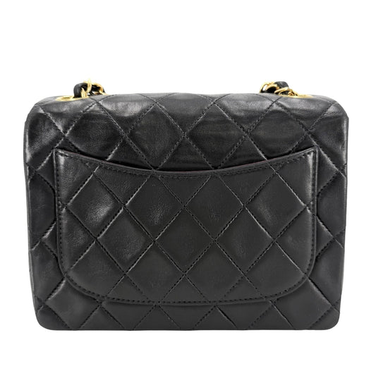 CHANEL シャネル ショルダーバッグ ミニマトラッセ チェーン ターンロック Mini Matelasse ココマーク ラムスキン ブラック 黒 ゴールド金具 レディース【中古品】