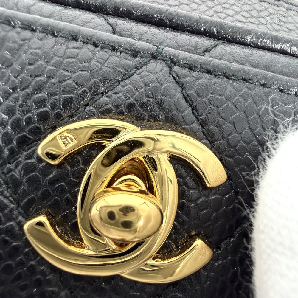 CHANEL シャネル ショルダーバッグ マトラッセ カメラバッグ ココマーク チェーンショルダー キャビアスキン ブラック 黒 ゴールド金具 レディース【中古品】