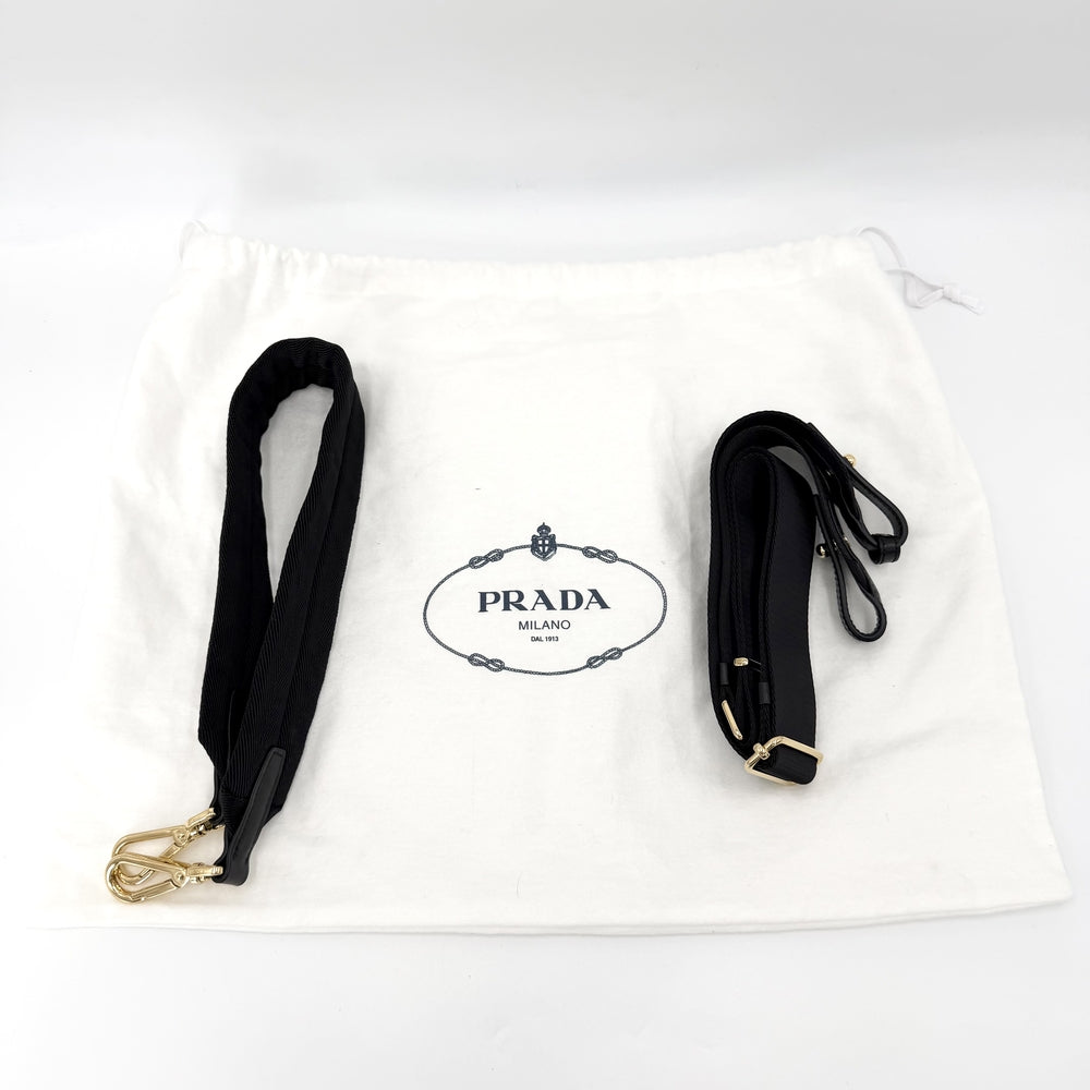 PRADA プラダ ショルダーバッグ エクスプローラ ミディアム Re-Nylon 1BD394 ナイロン ブラック 黒 ゴールド金具 レディース【中古品】