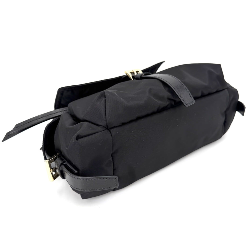 PRADA プラダ ショルダーバッグ エクスプローラ ミディアム Re-Nylon 1BD394 ナイロン ブラック 黒 ゴールド金具 レディース【中古品】
