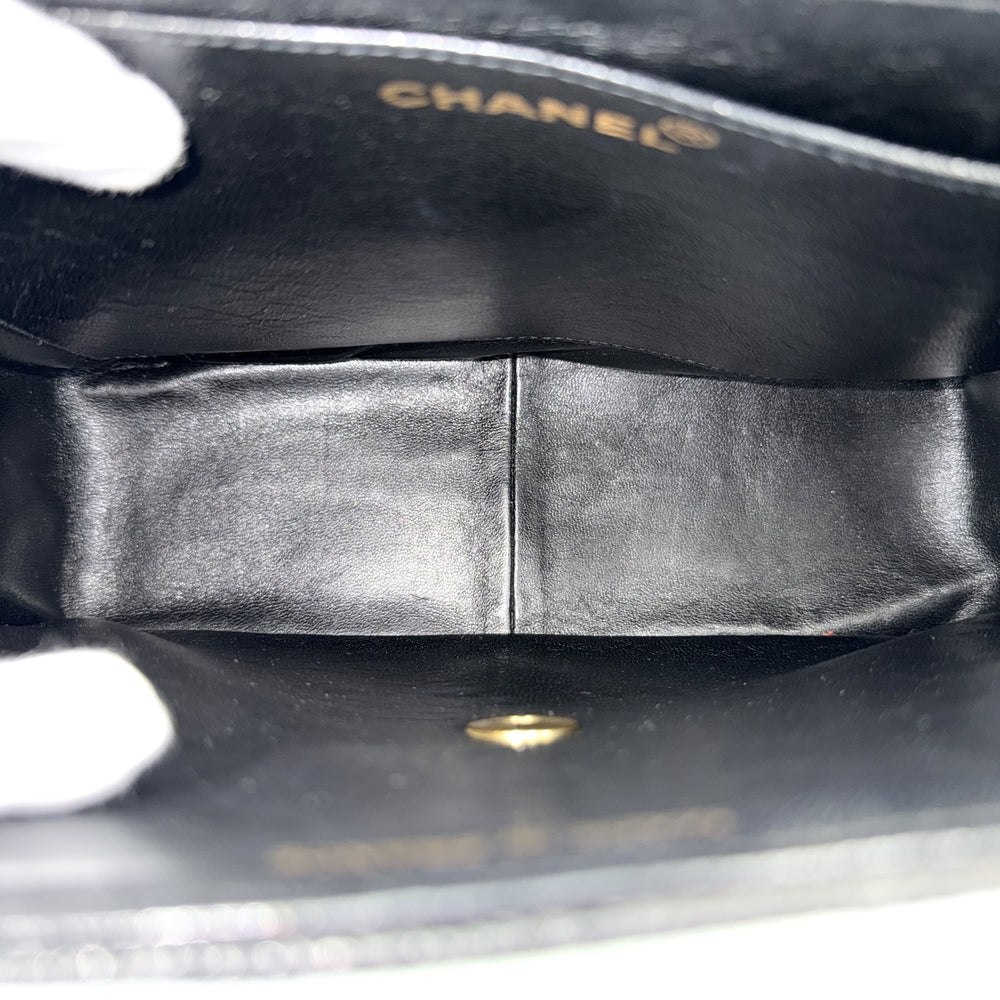 CHANEL シャネル ショルダーバッグ マトラッセ ココマーク スクエア キャビアスキン ブラック 黒 ゴールド金具 レディース【中古品】
