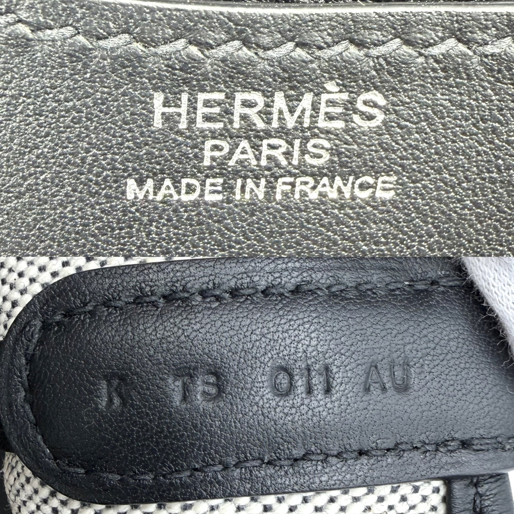 HERMES エルメス ハンドバッグ インザループ18 K刻印 ヴォースイフト トワルアッシュ グレー ブラック 黒 シルバー金具 レディース 2025年【中古品】