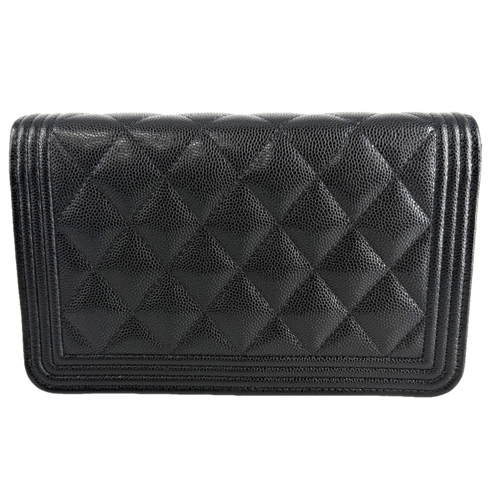 CHANEL シャネル チェーンウォレット マトラッセ ボーイシャネル ココマーク BOY CHANEL キャビアスキン ブラック 黒 マットゴールド金具 レディース【中古品】