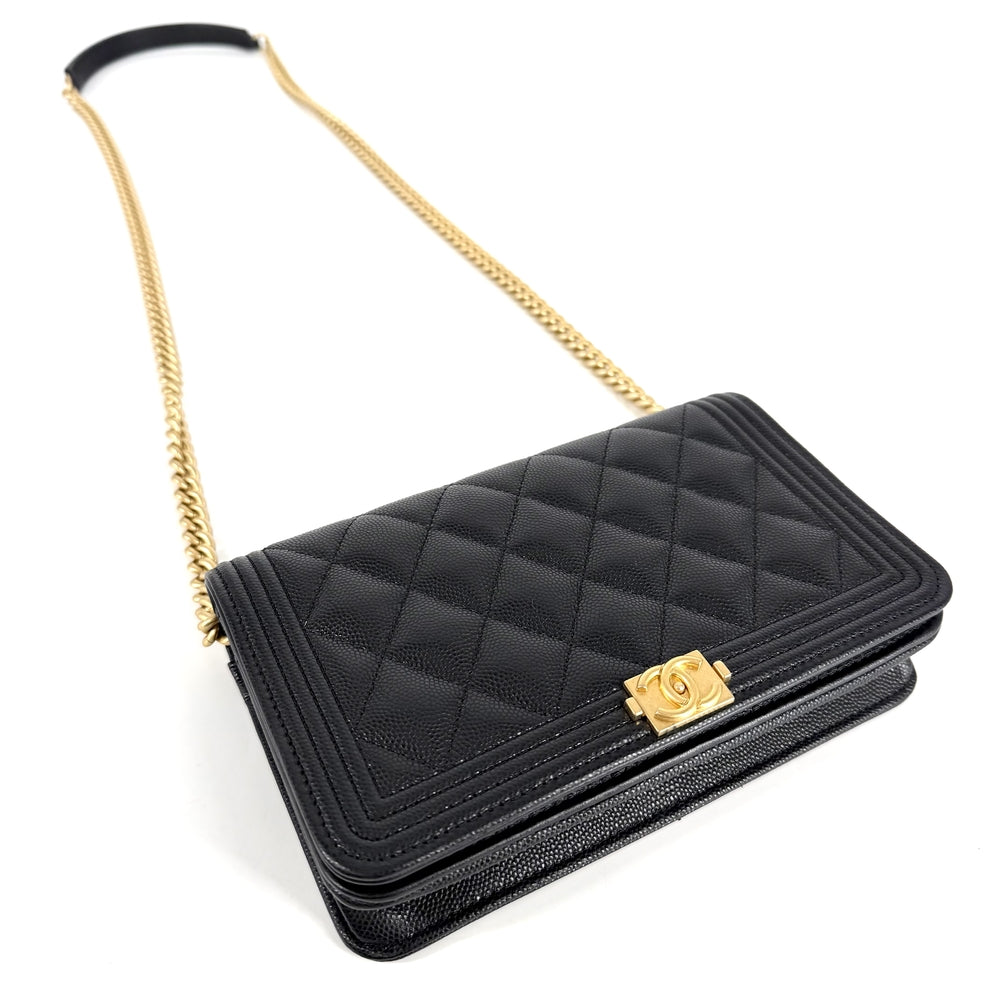 CHANEL シャネル チェーンウォレット マトラッセ ボーイシャネル ココマーク BOY CHANEL キャビアスキン ブラック 黒 マットゴールド金具 レディース【中古品】