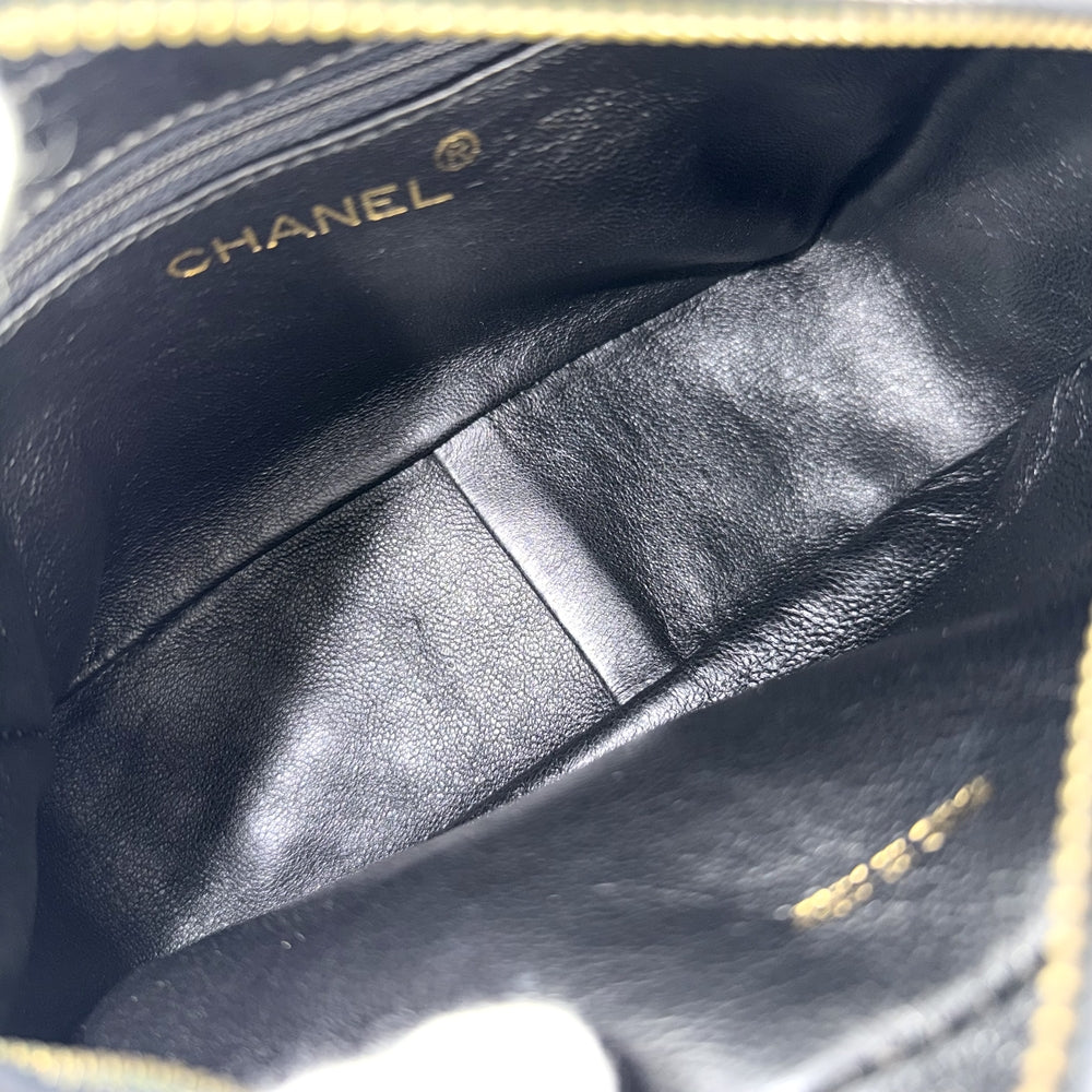CHANEL シャネル ショルダーバッグ フリンジ マトラッセ チェーンショルダー ココマーク ラムスキン ブラック 黒 ゴールド金具 レディース【中古品】