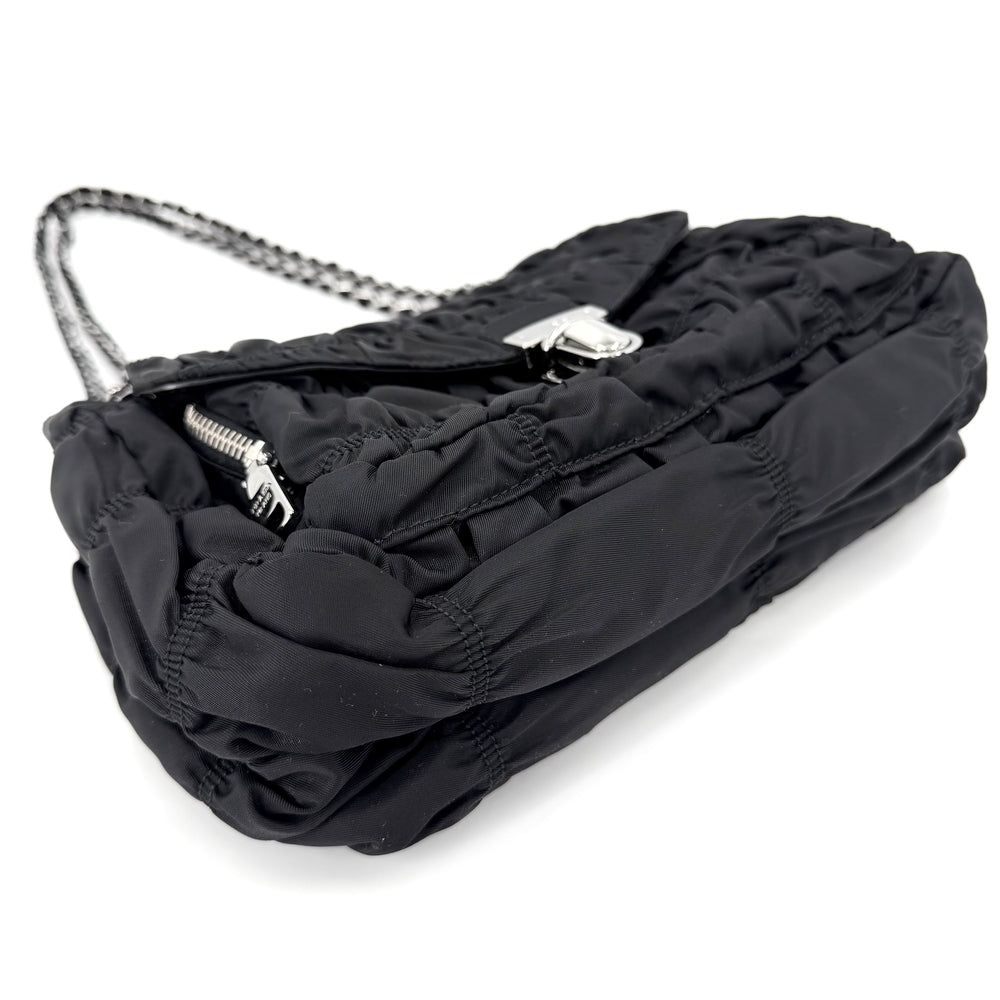 PRADA プラダ ショルダーバッグ ギャザー チェーン テスート BR4608 ナイロン ブラック 黒 シルバー金具 レディース【中古品】