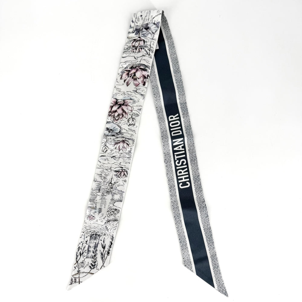 Christian Dior クリスチャンディオール スカーフ ミッツァ 花柄 ファッションアイテム シルク ホワイト 白 グレー レディース【中古品】
