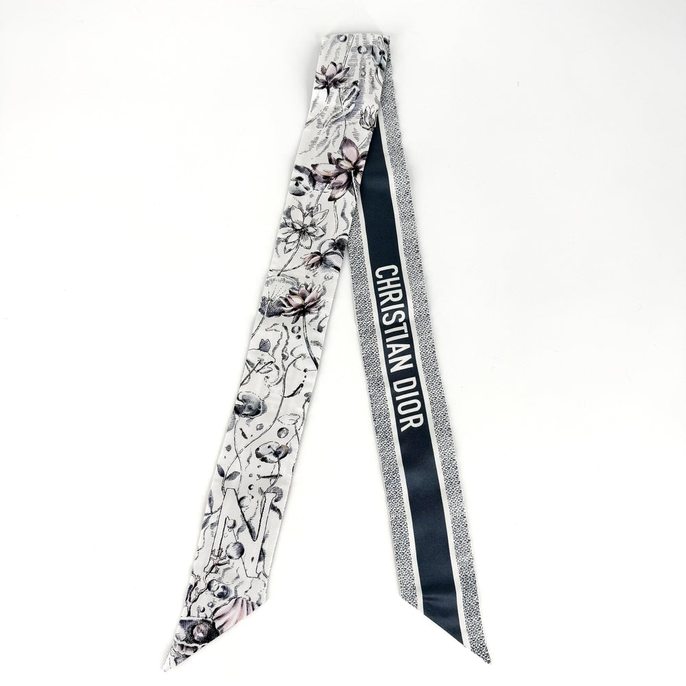Christian Dior クリスチャンディオール スカーフ ミッツァ 花柄 ファッションアイテム シルク ホワイト 白 グレー レディース【中古品】