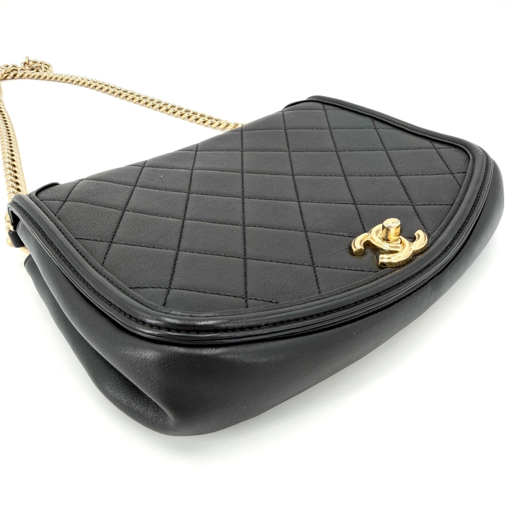 CHANEL シャネル ショルダーバッグ マトラッセ ココマーク チェーンショルダー レザー ブラック 黒 ゴールド金具 レディース【中古品】