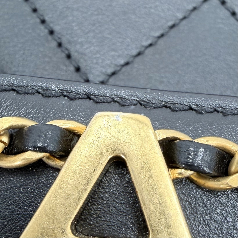 CHANEL シャネル ショルダーバッグ マトラッセ ロゴ ダブルチェーン レザー ブラック 黒 ゴールド金具 レディース【中古品】