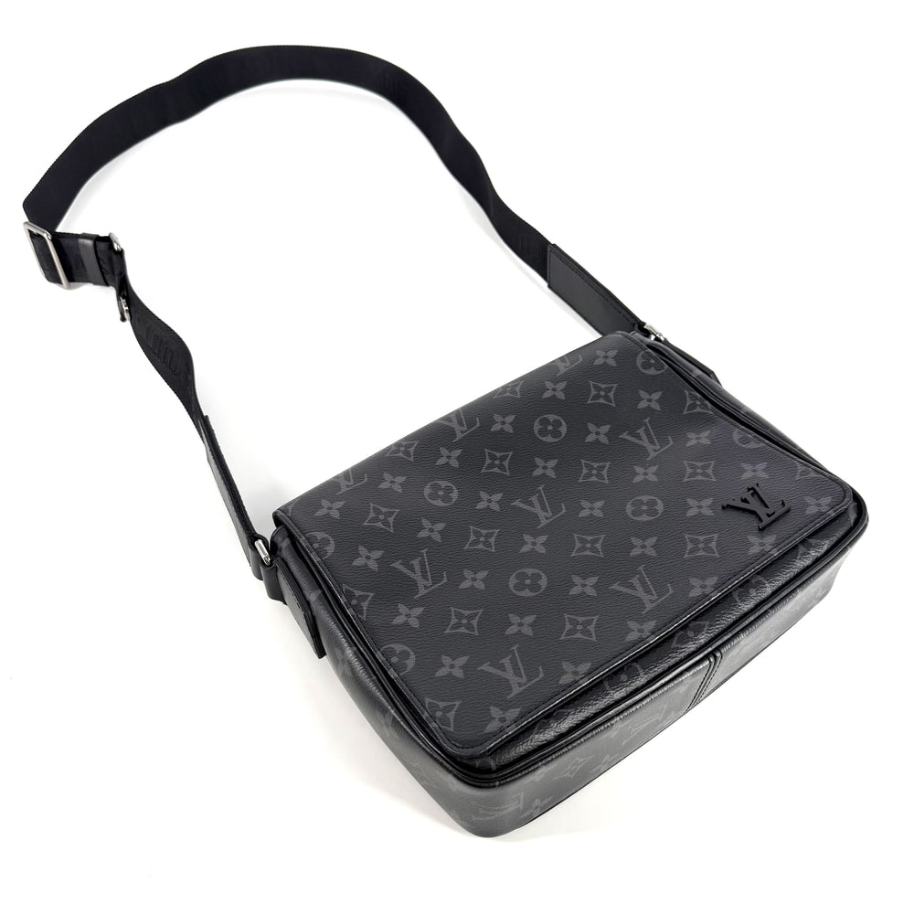LOUIS VUITTON ルイヴィトン ショルダーバッグ モノグラムエクリプス ディストリクトPM NV3 メッセンジャーバッグ 鞄 かばん M46255 ブラック 黒 シルバー金具 メンズ【中古品】