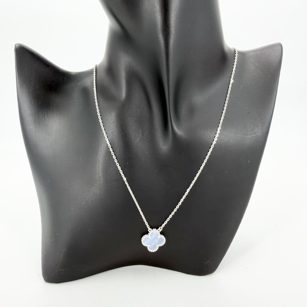 Van Cleef & Arpels ヴァンクリーフ＆アーペル ネックレス ヴィンテージアルハンブラ ジュエリー K18ホワイトゴールド カルセドニー VCARD34900 ライトブルー レディース 約5.4g【中古品】