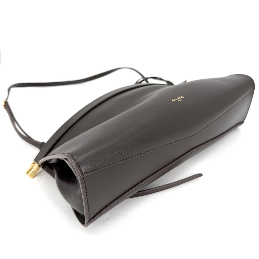 ショルダーバッグ ALAIA アライア ルクリック ミディアム イーストウエスト LE CLICK AA1S0S01430CA332 レザー ブラウン 茶 ゴールド金具 レディース【中古品】