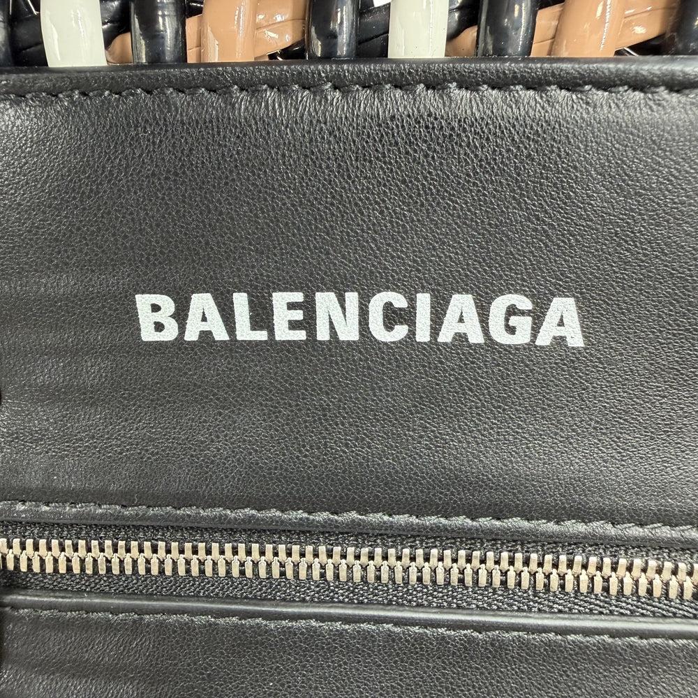 BALENCIAGA バレンシアガ 2WAY ビストロXS ハンドバッグ ショルダーバッグ 671342 エナメル ブラック 黒 ベージュ シルバー金具 レディース【中古品】