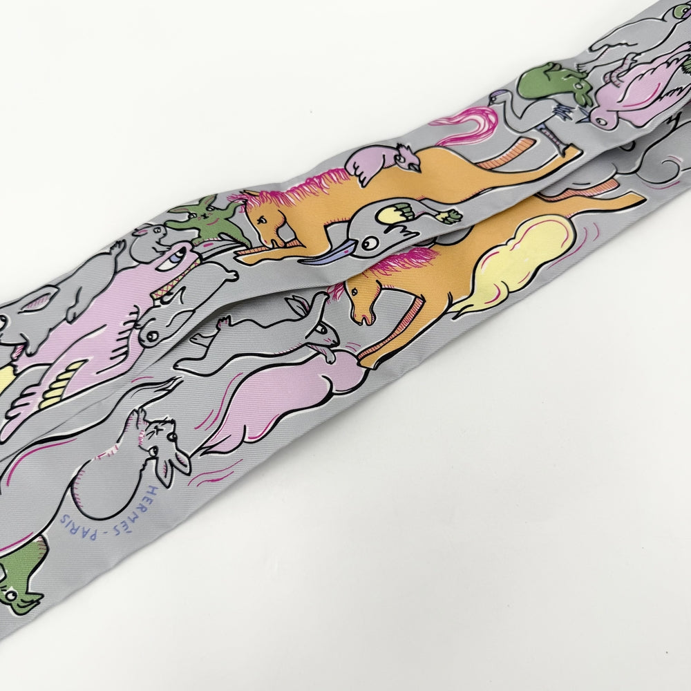 HERMES エルメス スカーフ ツイリー Mille et Un Lapins 千と一のウサギ Twilly ファッションアイテム シルク ブルー 青 マルチカラー レディース【中古品】