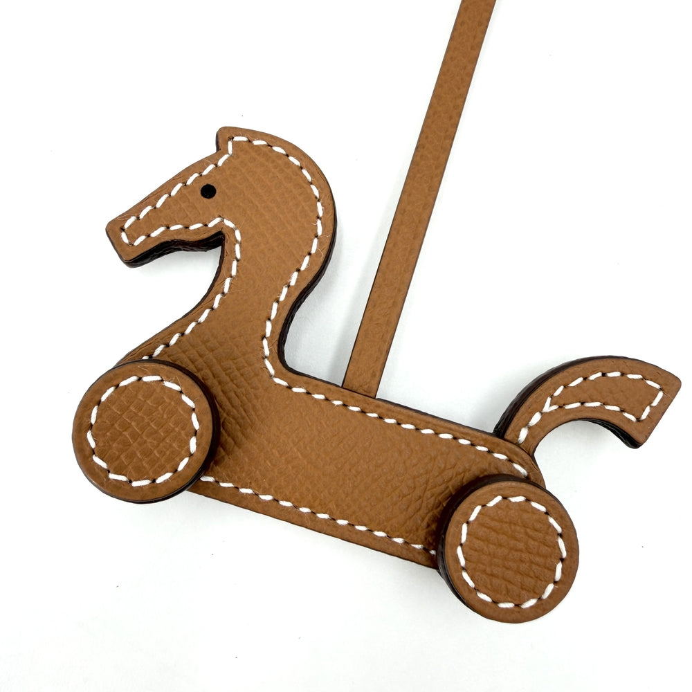 HERMES エルメス キーホルダー シュヴァルアルーレット チャーム バッグチャーム メンズ レディース G刻印 レザー ブラウン 茶 ユニセックス 2026年【中古品】